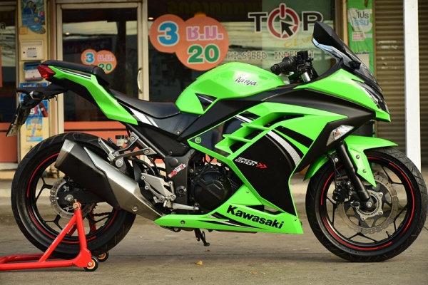KAWAZAKI NINJA 300 ABS สีเขียว ปี 2013 สภาพสวย ๆ เดิม ๆ KAWAZAKI NINJA 300 ABS สีเขียว ปี 2013 สภาพสวย ๆ เดิม ๆ