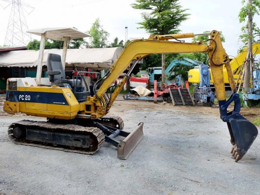 ขายรถแบคโฮ KOMATSU PC20-6 นำเข้าจากญี่ปุ่น ไม่เคยใช้งานในไทย ติดต่อ 086-775-7900 086-324-1992