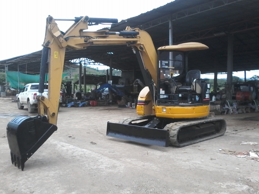 ขายรถขุดเล็ก ยี่ห้อ CAT รุ่น 305  ราคา 600,000 บาท