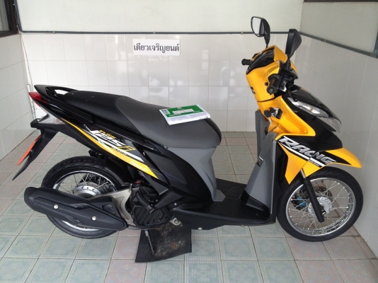 Click125i รุ่นRacing วิ่ง8000 ปลายปี57 (ของแถม 4 รายการ)