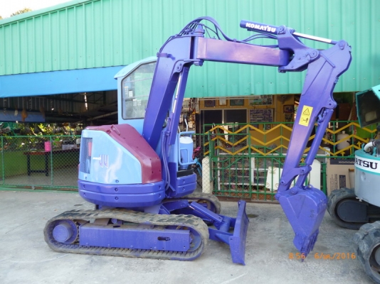 ขายรถขุด KOMATSU PC28UU-2E ขายรถขุด KOMATSU PC28UU-2E