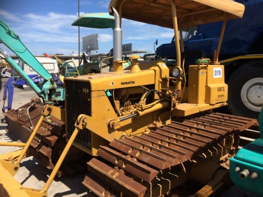 แทร็คเตอร์ Komatsu D20PL-5 ใบแทร็คกว้าง 70 เซน นำเข้าจากญี่ปุ่น ขายราคาไม่แพงครับ