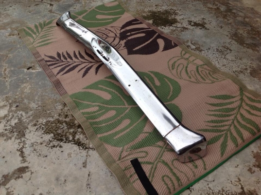 กันชนหน้า Datsun ุ620 ช้างเหยียบเดิมๆ ครับ