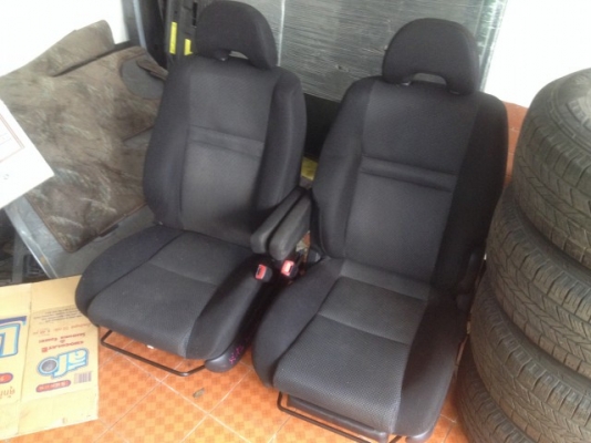 เบาะ 3เเถว TOYOTA WIHS ผ้าสวยๆไม่มีขาดสภาพเเน่นๆเก่าญี่ปุ่นเเท้ครบชุด