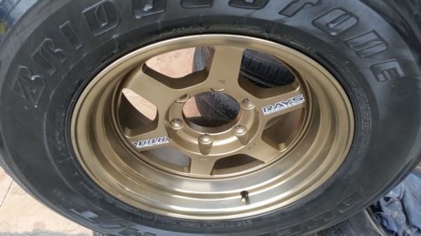 ขายแม็กใหม่ 16 TE37 6รู หน้า8 OFF 0 ยาง265/70/16  4 ล้อ