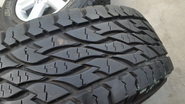 ขายล้อISUZU GOLD 16 ยาง245/70/16 ปี12 4 ล้อ ขายล้อISUZU GOLD 16 ยาง245/70/16 ปี12 4 ล้อ