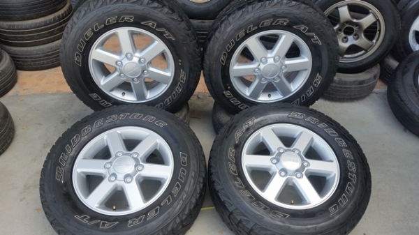 ขายล้อISUZU GOLD 16 ยาง245/70/16 ปี12 4 ล้อ