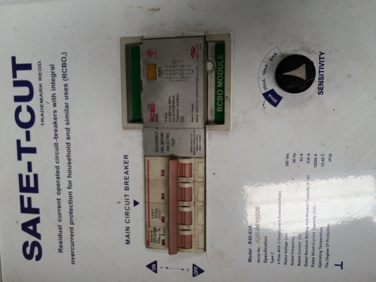 ขายเซฟทีคัทไฟ 380v.