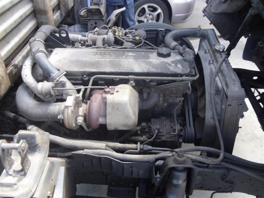 6ล้อ ELF  NPR130 ปี04  ใช้น้อยมือเดียว กะบะสเตนเลส