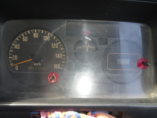 6ล้อ ELF  NPR130 ปี04  ใช้น้อยมือเดียว กะบะสเตนเลส