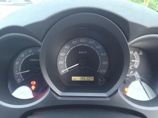 ขาย  VIGO ตอนเดียว 2.5 J  ปี 2009 - 2552 เกียร์ ธรรมดา สีเทา รถไม่เคยติดแก็ส พวงมาลัยเพาเวอร์ สตาร์จติดง่าย สภาพเหมือนรถใหม่ เครื่องดีมาก เงียบ ขับดี นิ่ม ภายในสะอาดมาก ช่วงล่างแน่น ขับนิ่งๆเลย สภาพพร้อมใช้งานเลย ซื้อไป ไม่ต้องทำไรเลย