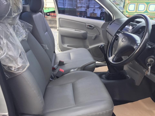 ขาย  VIGO ตอนเดียว 2.5 J  ปี 2009 - 2552 เกียร์ ธรรมดา สีเทา รถไม่เคยติดแก็ส พวงมาลัยเพาเวอร์ สตาร์จติดง่าย สภาพเหมือนรถใหม่ เครื่องดีมาก เงียบ ขับดี นิ่ม ภายในสะอาดมาก ช่วงล่างแน่น ขับนิ่งๆเลย สภาพพร้อมใช้งานเลย ซื้อไป ไม่ต้องทำไรเลย