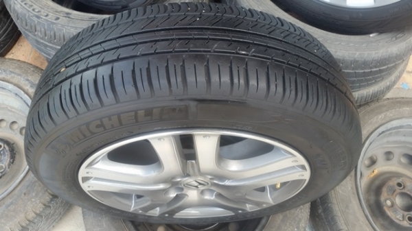 ขายล้อHONDA 15 พร้อมยาง 175/65/15  4 ล้อ