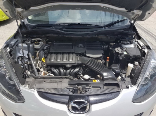 ขาย MAZDA 2 รอง TOP ปี 2013 4 ประตู ราคา 369,000