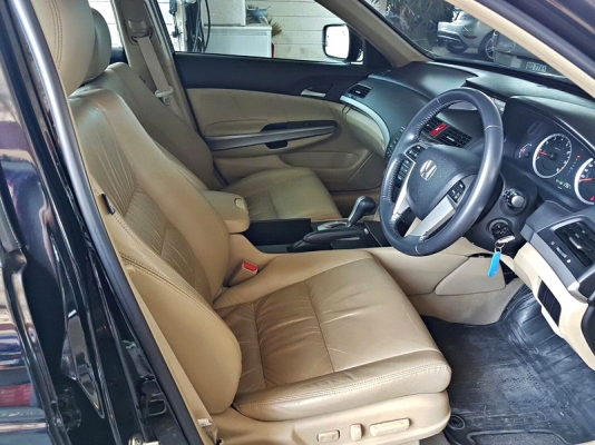 HONDA ACCORD 2.0 EL สีดำ ปี 2011 เบาะหนังปรับไฟฟ้าคู่หน้า พวงมาลัยมัลติ ARIBAG คู่หน้า เบรค ABS เครื่องเดิมๆไม่ติดแก็ส ช่วงล่างแน่น แอร์เย็นฉ่ำ HONDA ACCORD 2.0 EL สีดำ ปี 2011 เบาะหนังปรับไฟฟ้าคู่หน้า พวงมาลัยมัลติ ARIBAG คู่หน้า เบรค ABS เครื่องเดิมๆไม่ติดแก็ส ช่วงล่างแน่น แอร์เย็นฉ่ำ