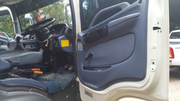 รถฮีโน่ 6 ล้อดั้ม FC9J  150 แรงม้า. ปี 52. , ( ปลายปี. ) , ( รถวิ่ง 19x,xxx กม. )     สนใจติดต่อ  081 - 6079515