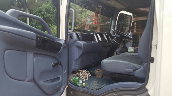 รถฮีโน่ 6 ล้อดั้ม FC9J  150 แรงม้า. ปี 52. , ( ปลายปี. ) , ( รถวิ่ง 19x,xxx กม. )     สนใจติดต่อ  081 - 6079515