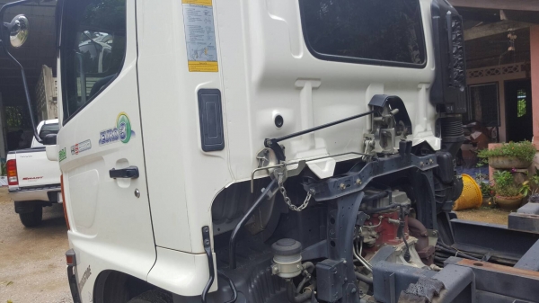 รถฮีโน่ 6 ล้อดั้ม FC9J  150 แรงม้า. ปี 52. , ( ปลายปี. ) , ( รถวิ่ง 19x,xxx กม. )     สนใจติดต่อ  081 - 6079515