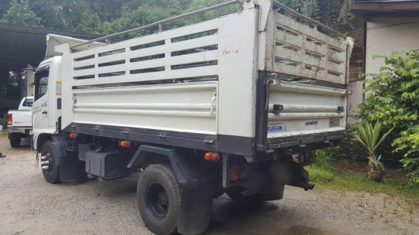 รถฮีโน่ 6 ล้อดั้ม FC9J  150 แรงม้า. ปี 52. , ( ปลายปี. ) , ( รถวิ่ง 19x,xxx กม. )     สนใจติดต่อ  081 - 6079515