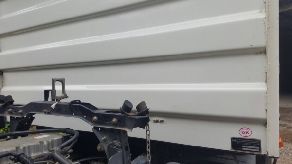 รถฮีโน่ 6 ล้อดั้ม FC9J  150 แรงม้า. ปี 52. , ( ปลายปี. ) , ( รถวิ่ง 19x,xxx กม. )     สนใจติดต่อ  081 - 6079515