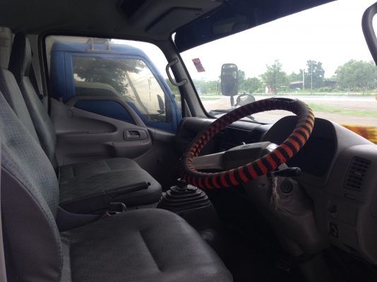 ขาย 6 ล้อ Hino ขาย 6 ล้อ Hino