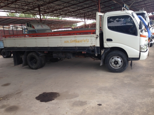 ขาย 6 ล้อ Hino ขาย 6 ล้อ Hino