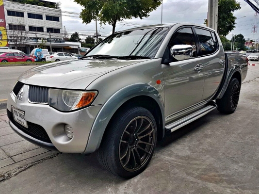 ขาย MITSUBISHI TRITON 2.5 4 ประตู เกียร์ธรรมดา 4 WD ล้อ MAX แต่งงามๆ กระจกไฟฟ้า พวงมาลัยพาวเวอร์