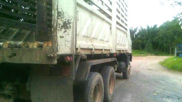 รถฮีโน่ 10 ล้อดั้ม FM1A 344 แรงม้า. ปี 55.  ( รถวิ่ง 3xx,xxx กม. ) , ( ขาย แม่ , ลูก )     สนใจติดต่อ  081 - 6079515