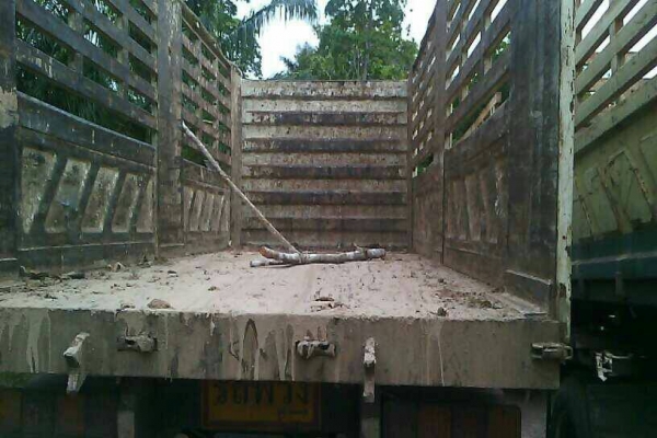 รถฮีโน่ 10 ล้อดั้ม FM1A 344 แรงม้า. ปี 55.  ( รถวิ่ง 3xx,xxx กม. ) , ( ขาย แม่ , ลูก )     สนใจติดต่อ  081 - 6079515