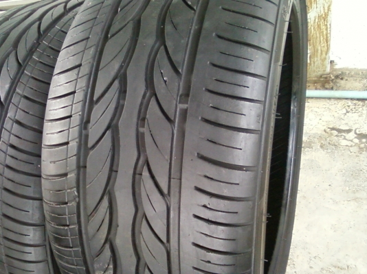 ยาง 225 40 18 ปี 15 LION SPORT RACING ดอกหนาๆ นิ้มๆ lion sport ยาง 225 40 18 ปี 15 LION SPORT RACING ดอกหนาๆ นิ้มๆ lion sport