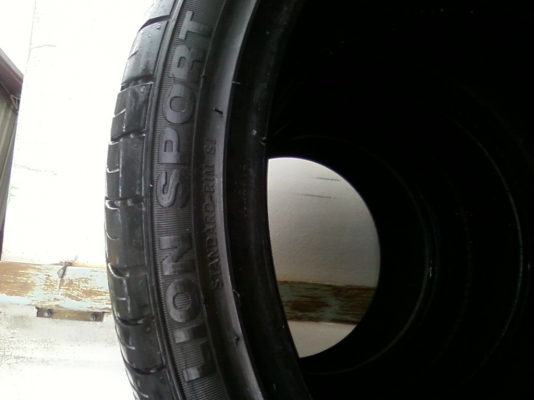 ยาง 225 40 18 ปี 15 LION SPORT RACING ดอกหนาๆ นิ้มๆ lion sport ยาง 225 40 18 ปี 15 LION SPORT RACING ดอกหนาๆ นิ้มๆ lion sport