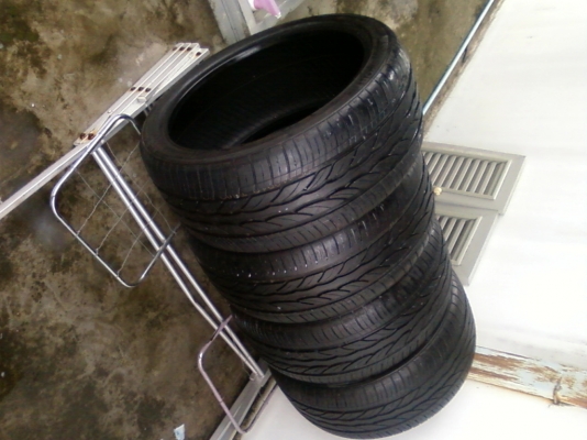 ยาง 225 40 18 ปี 15 LION SPORT RACING ดอกหนาๆ นิ้มๆ lion sport