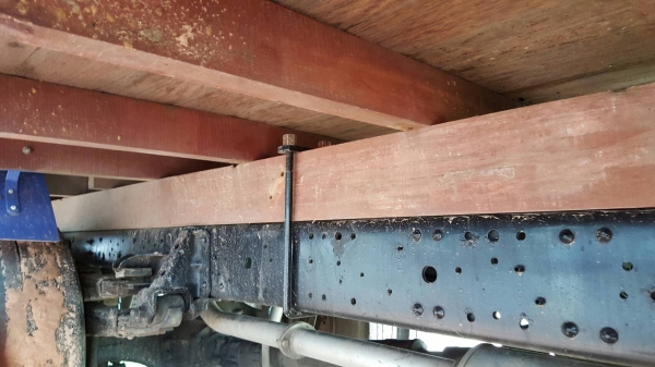 ขาย 6 ล้อIsuzu NPR 130 เเรงม้า เทอร์โบ ยาว5เมตร รถห้างเเท้สภาพนางฟ้า