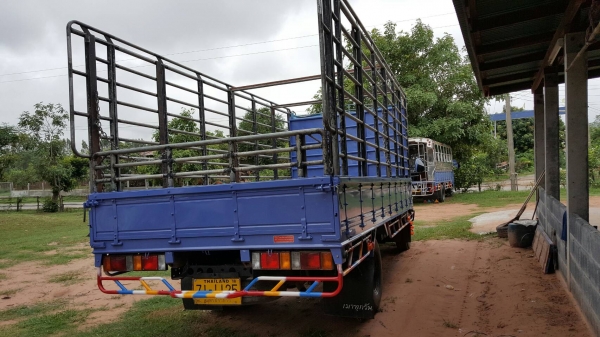 ขาย 6 ล้อIsuzu NPR 130 เเรงม้า เทอร์โบ ยาว5เมตร รถห้างเเท้สภาพนางฟ้า