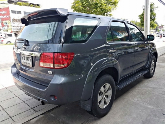 TOYOTA FORTUNER 4WD ปี 2006 Body สวยเดิม,ล้อ MAX เดิม,เครื่องนิ่งขับดี,ช่วงล่างแน่น 4WD,กระจกไฟฟ้า,กระข้างปรับไฟฟ้า,วิทยุ MP3,พวงมาลัยพาวเวอร์ ,ภายในสภาพใหม่เอี่ยม