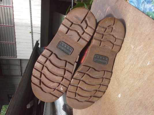 รองเท้าหนัง รองเท้าหนัง