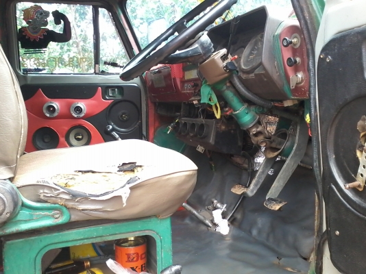 ขายด่วนหกล้อดั้มหัวยาว เครื่อง 6BF เกียร์Rock เฟืองท้ายใหญ่ 200 หมวกแก๊บ แอร์เย็น เพาเวอร์