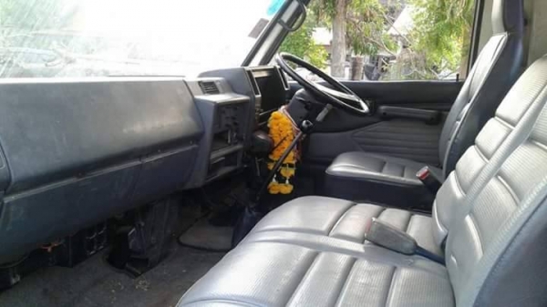 ขายรถ6ล้อ 115แรง ยาว5เมตร มีบันไดขึ้นรถเกี่ยวข้าว รถสวย สภาพดี เอกสารถูกต้อง เล่มทะเบียนพร้อมโอน ราคา280,000 สนใจโทร 090-8588220คุณนะ 093-3258446คุณบิว หรือเข้าดูสินค้าอื่นๆได้ที่ www.narong2truck.com หรือ www.truck.in.th/498 หรือเพจFacebook ณรงค์ ซื้อขาย