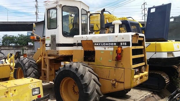 รถตักล้อยาง KOMATSU 515-2 รถตักล้อยาง KOMATSU 515-2