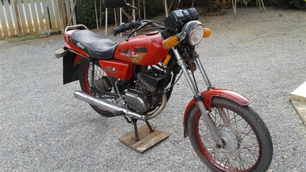 ขายยมาฮ่า RXS เอกสารพร้อมโอนภาษีขาดเครื่องดีคันสตาร์คันเกียร์ไม่เชื่อมโครงไม่ดามเหมาะสำหรับนักปั้น