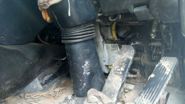 รถอีซูซุ 12 ล้อ ท้ายลาด CNM 340 แรงม้า. ปี 54. สนใจติดต่อ 081 - 6079515 รถอีซูซุ 12 ล้อ ท้ายลาด CNM 340 แรงม้า. ปี 54. สนใจติดต่อ 081 - 6079515