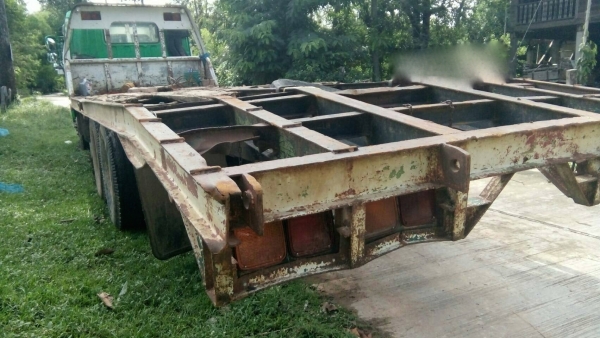 รถอีซูซุ 12 ล้อ ท้ายลาด CNM 340 แรงม้า. ปี 54. สนใจติดต่อ 081 - 6079515 รถอีซูซุ 12 ล้อ ท้ายลาด CNM 340 แรงม้า. ปี 54. สนใจติดต่อ 081 - 6079515