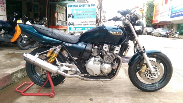 ขายคับ YAMAHA XJR400 ปี1999 ท่อแต่งสแตนเลสทั้งเส้น แฮนด์แต่งกันล้ม อินวอย สรรพสามิตร ราคา 54500 บาท ส่งได้ทั่วไทยคับ สนใจติดต่อ 081-0578282 FACEBOOK ชาญณรงค์ ป๊อป ชัยอมฤต ไอดีไลน์ POPBIGBIKESAKON คับ สนใจรถสวย ถูก ดี ต้อง POP BIGBIKE SAKONNAKHON คับ คลิปว