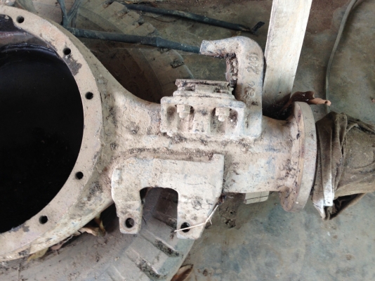 ขายเสื้อเพาอีซุซุ DECA 270