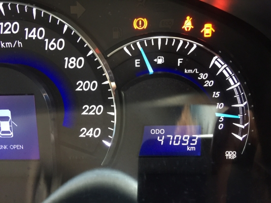 2014 TOYOTA CAMRY 2.0G EXTRIMO รถสวยมาก หน้าเดิม หลังเดิม ซื้อไปคุ้มสุดๆ วิ่งน้อยสุดๆ