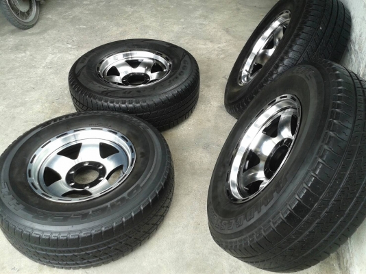 ขอบ16นิ้ว6รู พร้อมยาง สวยๆ 4 ล้อ ราคา 7900 บาท