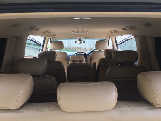 2010 HYUNDAI H-1 DELUXE มือเดียวออกห้าง เดิมๆทั้งคัน