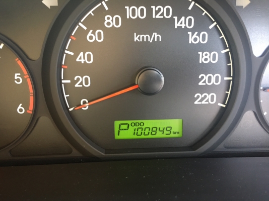 2010 HYUNDAI H-1 DELUXE มือเดียวออกห้าง เดิมๆทั้งคัน