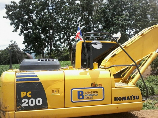 ขาย Komatsu pc 200-8mo  ชั่วโมงทำงาน 5580 ปี2012