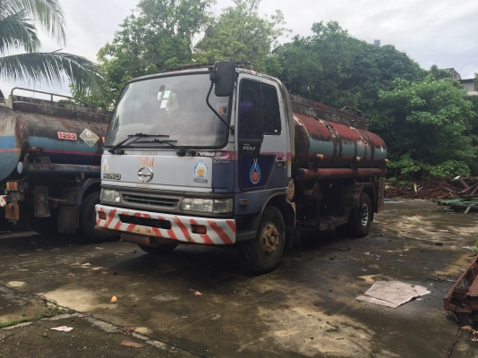 ขายคู่รถน้ำมัน4j ...2คัน  ติดต่อ 080-1405528